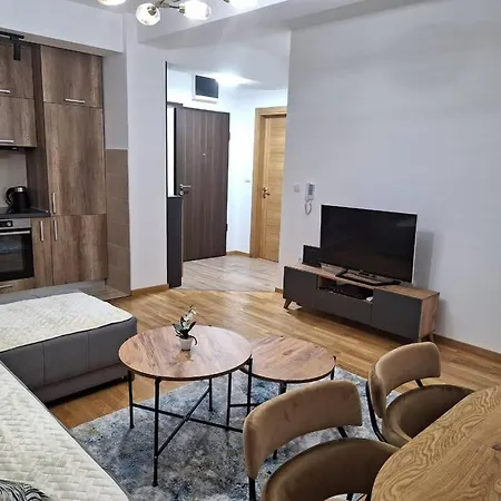 Neda Apartment *